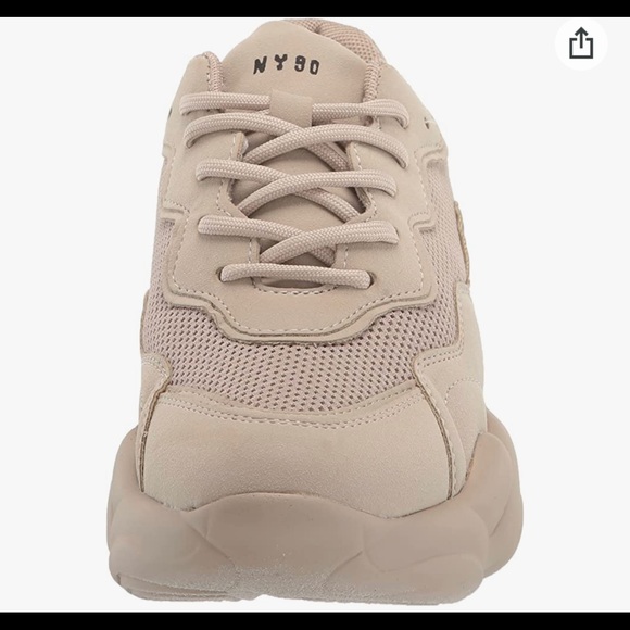 SOLD 🌟STEVE MADDEN SMACK SNEAKERS Nude natural sneakers 8.5 lace up sporty - Picture 6 of 15